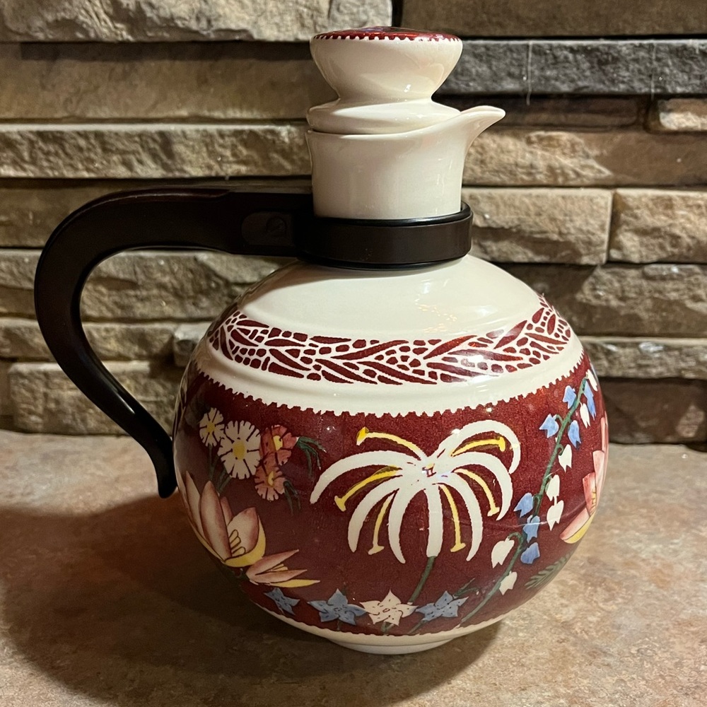 Vernon Kilns Lei Lani Carafe with stopper